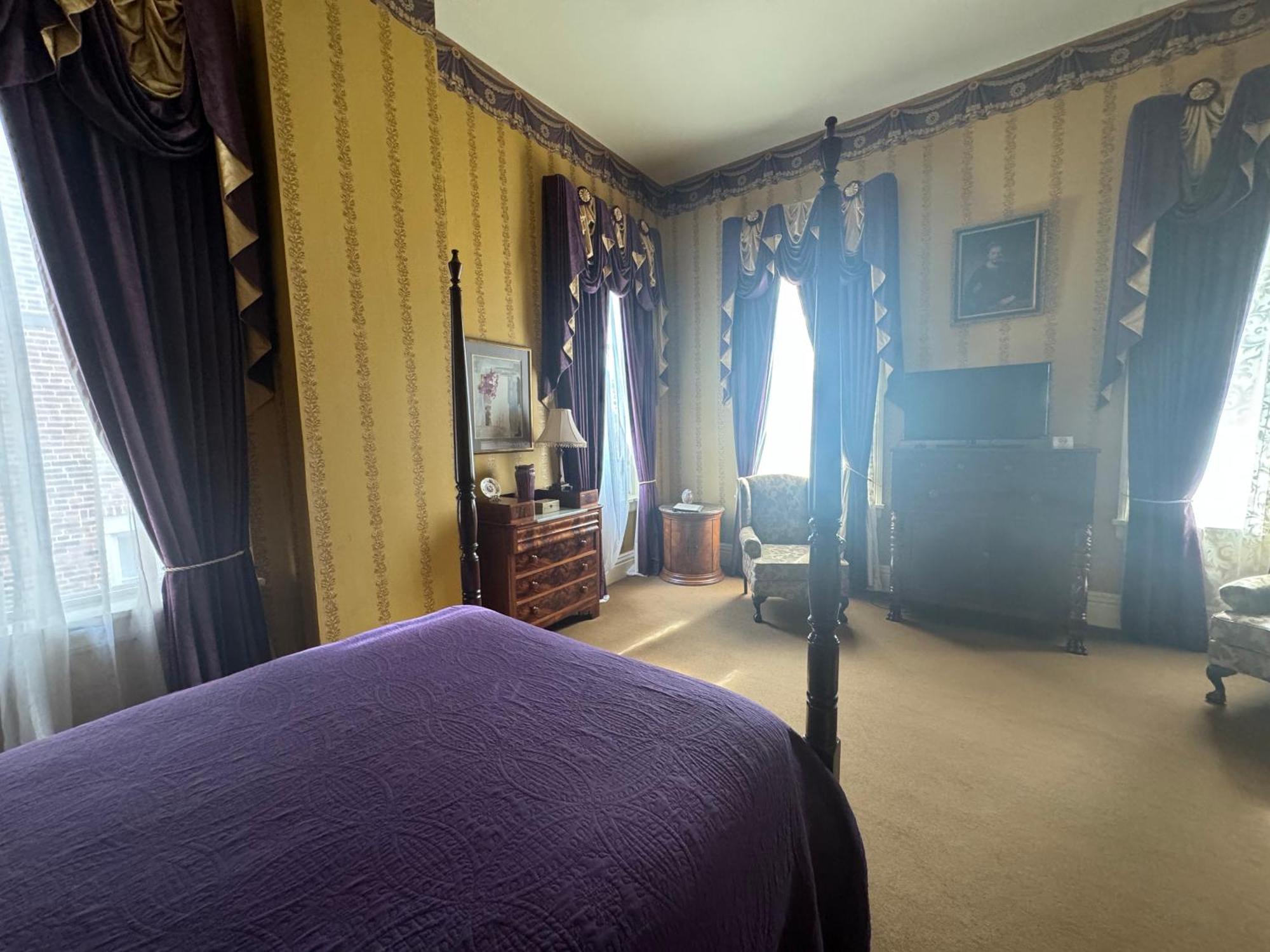 The Historic Mansion Bed & Breakfast 4*